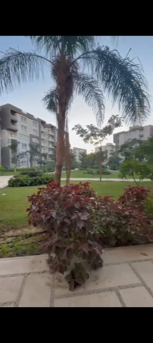 شقه للبيع بمدينتي 189متر في الb12 بتسهيلات في السداد